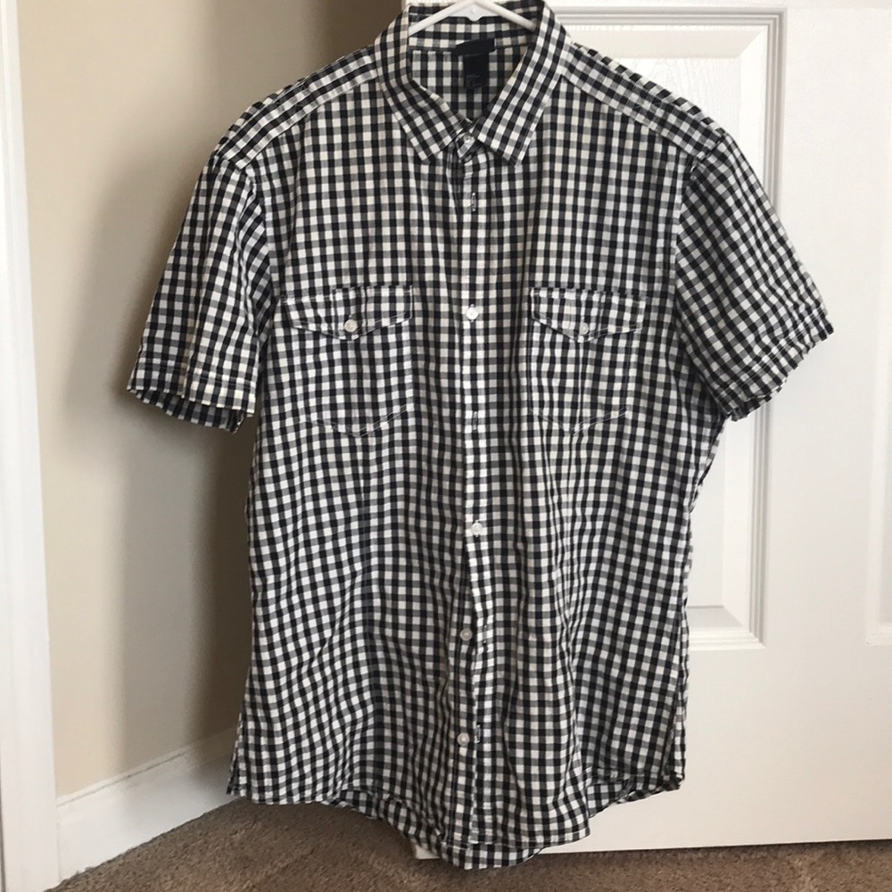Short sleeve button up shirt